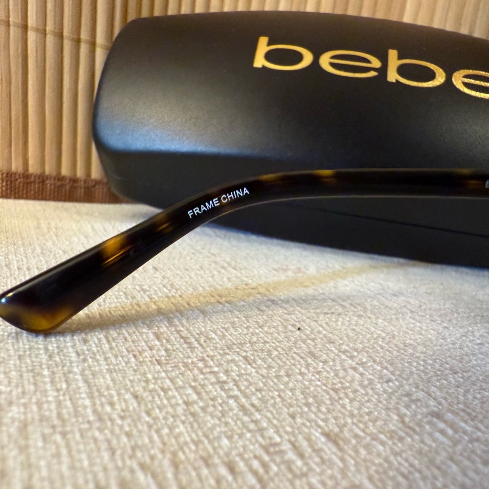 Bebe Tortoise Sunglasses BB7213 (214) with flaws - Picture 8 of 10